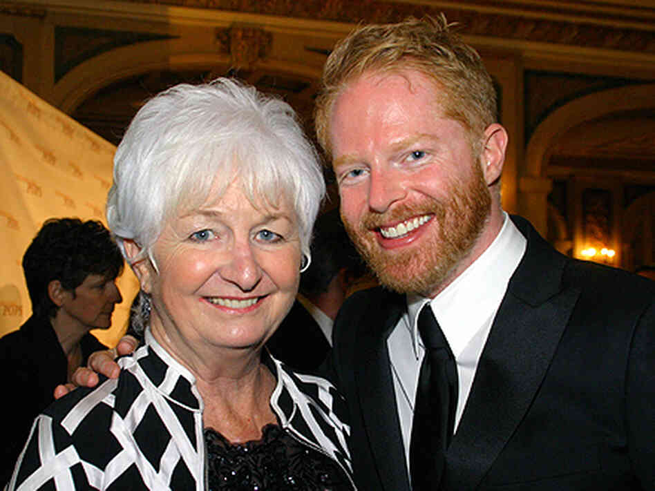 Jesse Tyler Ferguson poses with his mother Jesse Tyler Ferguson poses with his mother