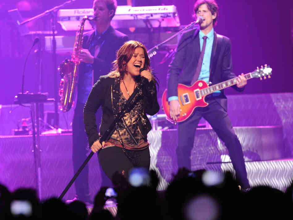 Kelly Clarkson Kelly Clarkson