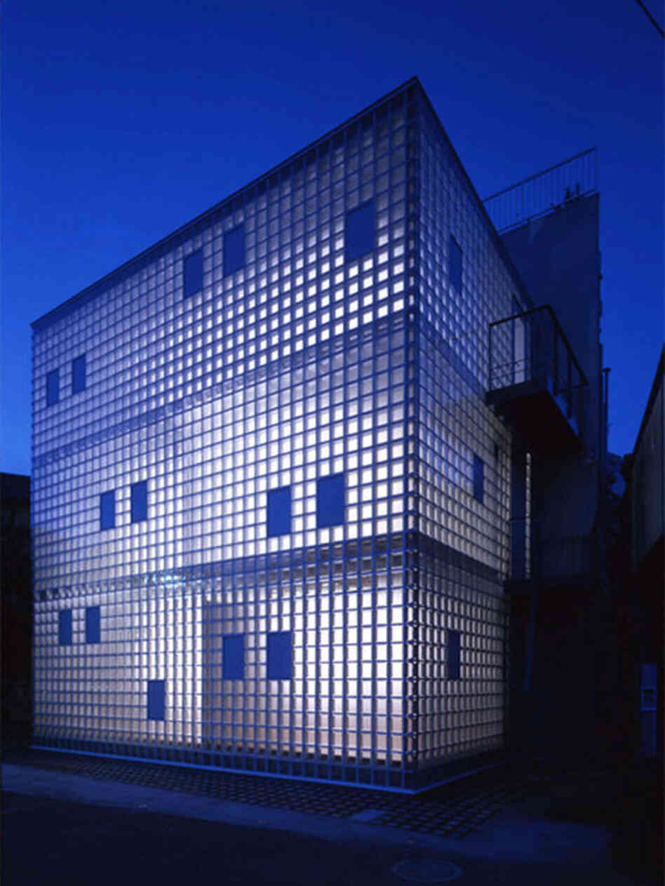 Architect Yasuhiro Yamashita experiments with unorthodox building materials. His "Crystal Brick" micro home, built in 2004, was constructed from air-filled glass blocks fitted into a steel frame. At night, it glitters.