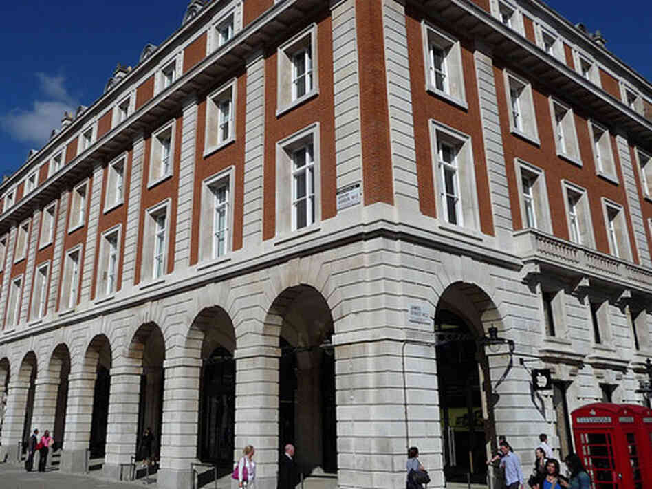 Covent Garden Apple Store Covent Garden Apple Store