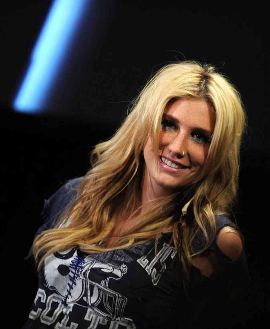 Kesha Rose Sebert, sans glitter, backstage in New York City on August 2, 2010. 