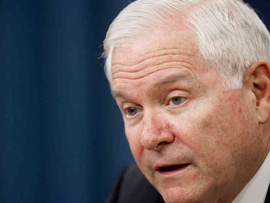 US Defense Secretary Robert Gates announ US Defense Secretary Robert Gates announ