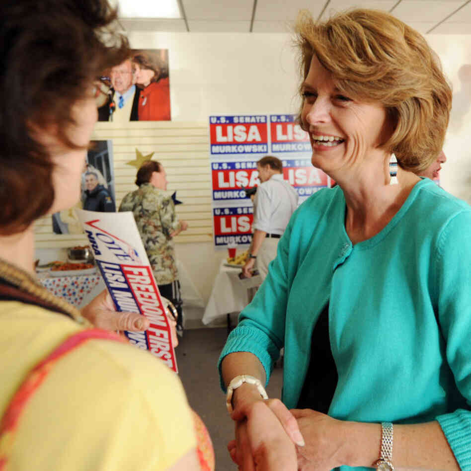 Sen. Lisa Murkowski shakes hands with supporter Jennifer Johnson; Aug. 24, 2010. Sen. Lisa Murkowski shakes hands with supporter Jennifer Johnson; Aug. 24, 2010.