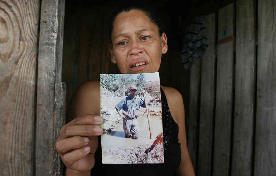 Marleni Xiomara Suarez Ortega, the wife of one of the dead migrant workers Marleni Xiomara Suarez Ortega, the wife of one of the dead migrant workers