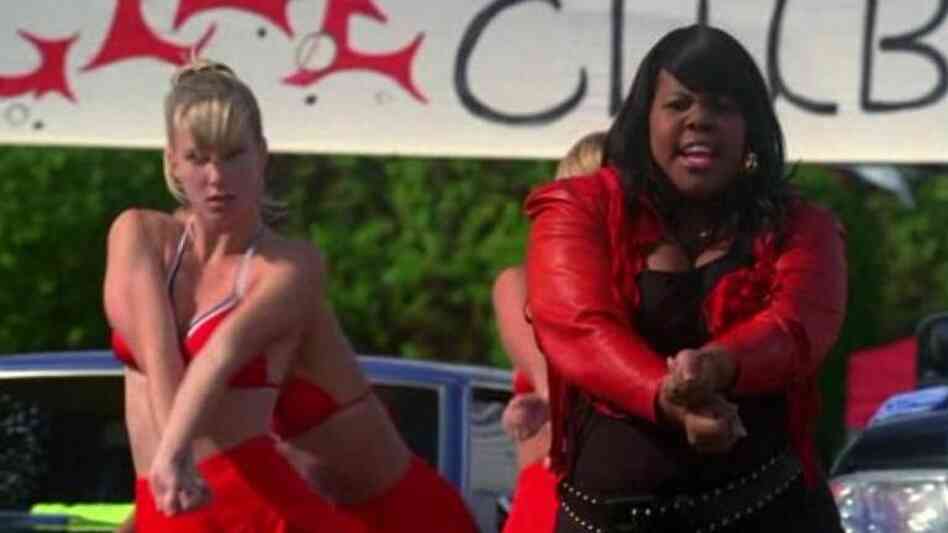 Amber Riley performing "Bust Your WIndows" on Glee Amber Riley performing "Bust Your WIndows" on Glee