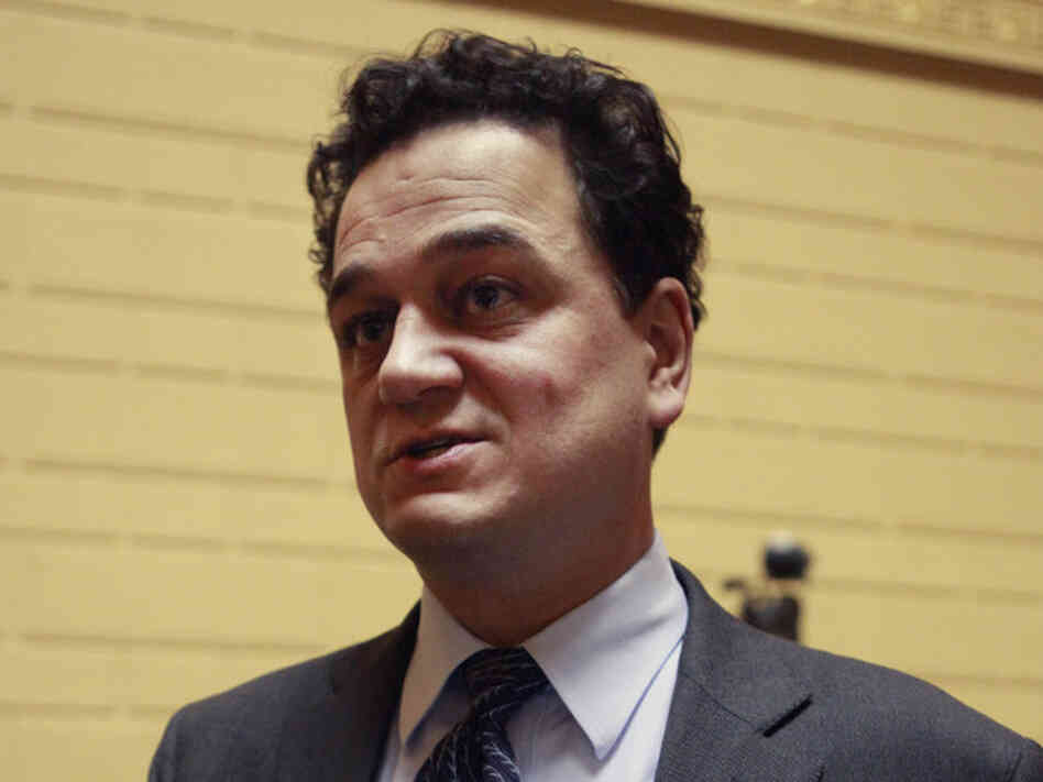 Rep. Gordon Fox (D-RI) Rep. Gordon Fox (D-RI)
