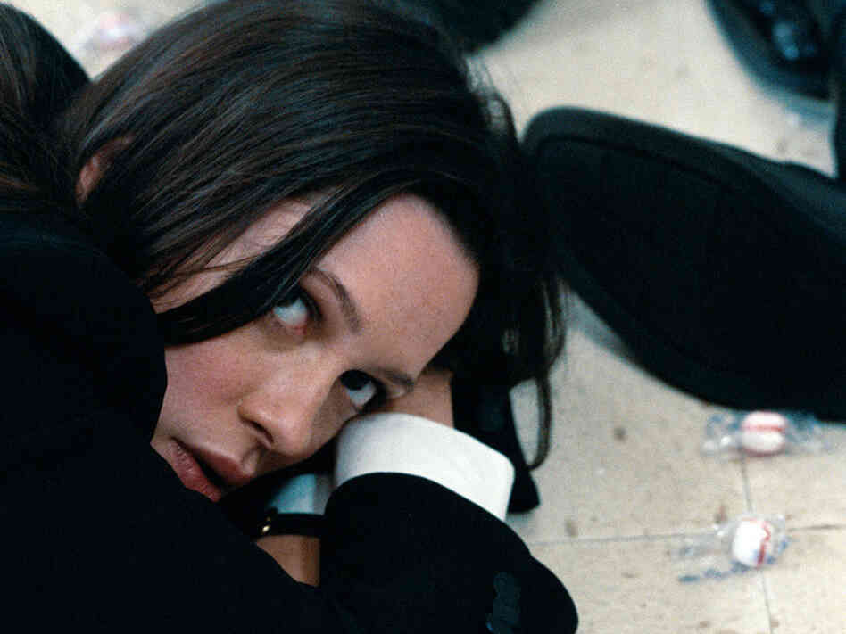 Rebecca Hall as Claire Keesey Rebecca Hall as Claire Keesey