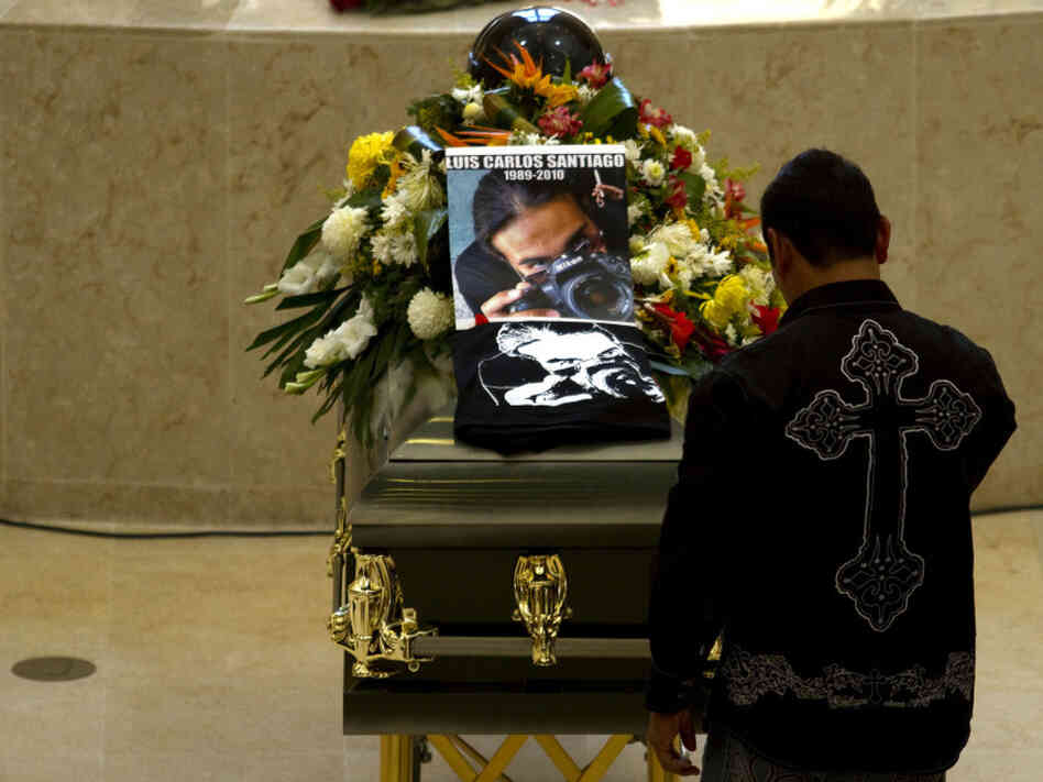 coffin carlos santiago el diario coffin carlos santiago el diario