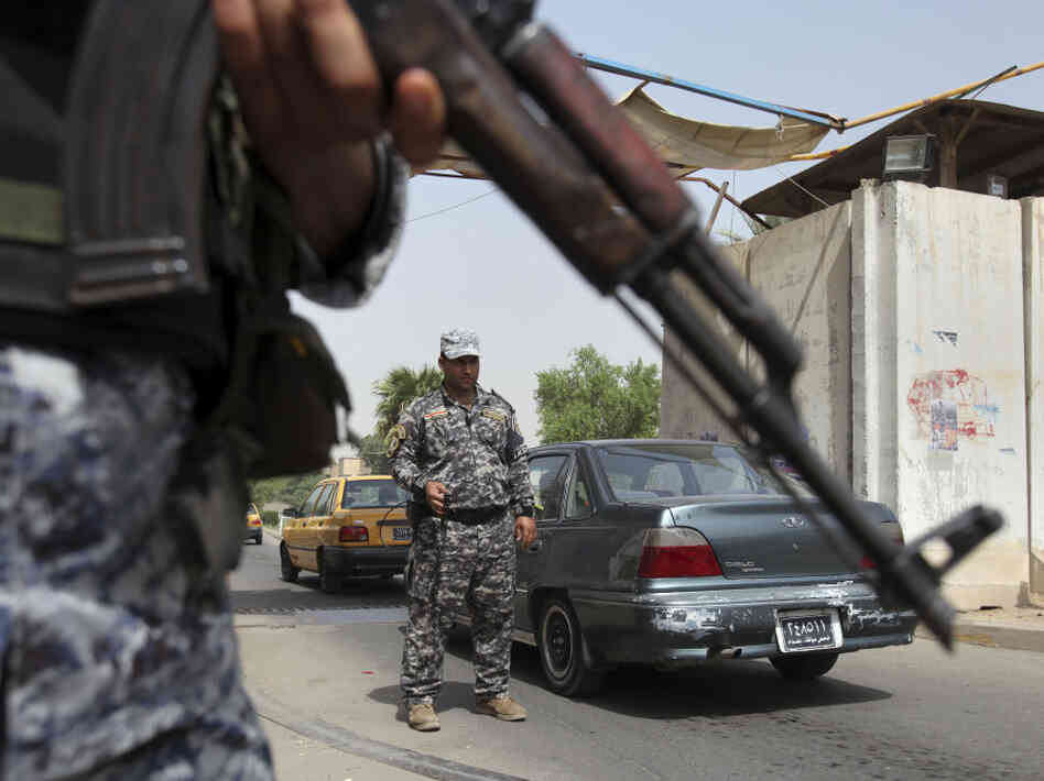 Iraqi Policeman Iraqi Policeman