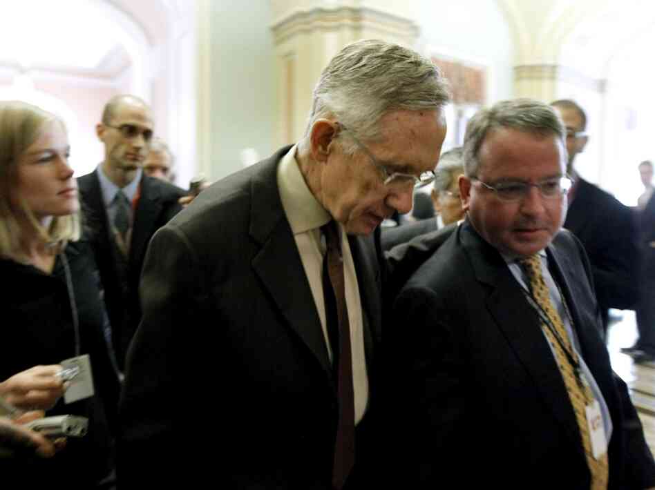Sen. Harry Reid walks Sen. Harry Reid walks