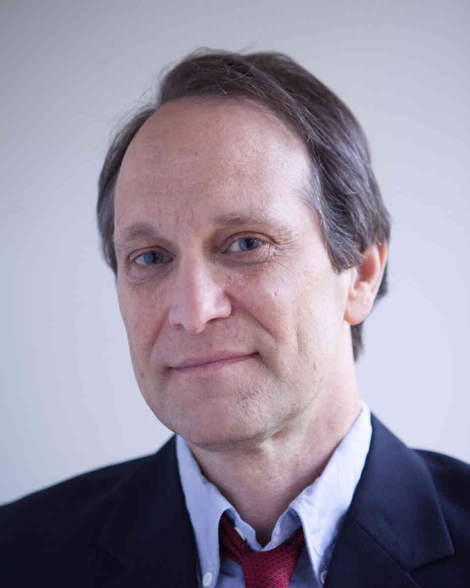 Mark Feldstein