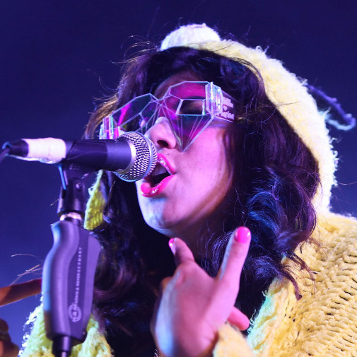 Is it possible to sell a bunch of records and be an iconic female musician in 2010?