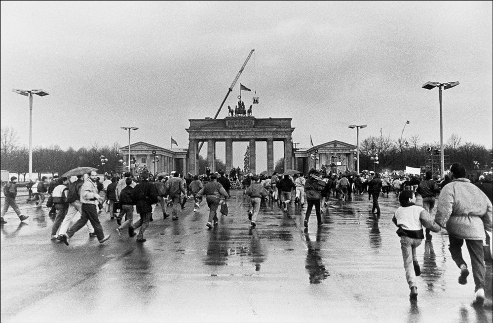 Brandenburg Gate, 1989