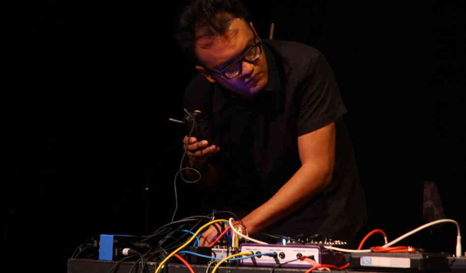 Juanjose Rivas performs at the 2010 High Zero Festival.