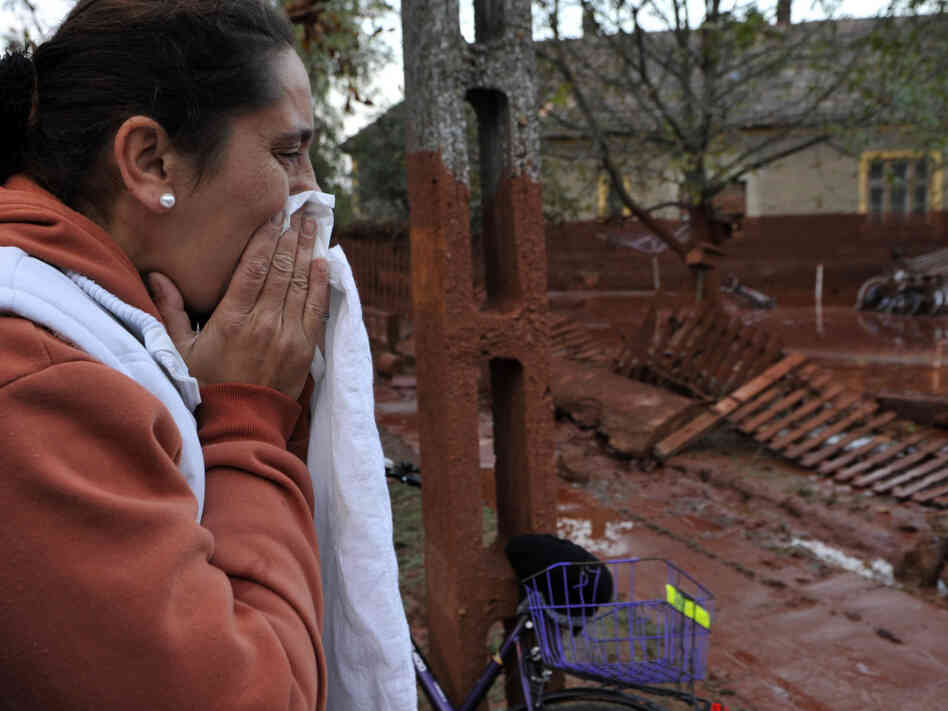 hungary sludge flood hungary sludge flood