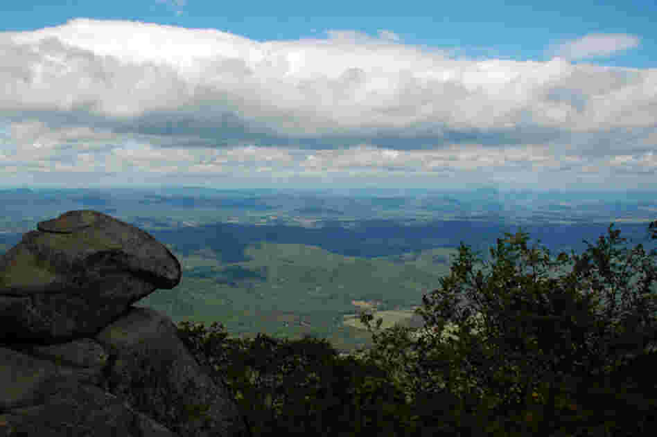 Still, the principal designers of the Parkway carefully crafted its route to avoid glimpses of industry or civilization in general, so visitors would have the illusion of floating through a pristine area. 