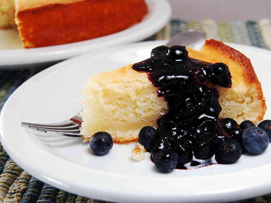 Yogurt Cake With Blueberry Sauce Yogurt Cake With Blueberry Sauce