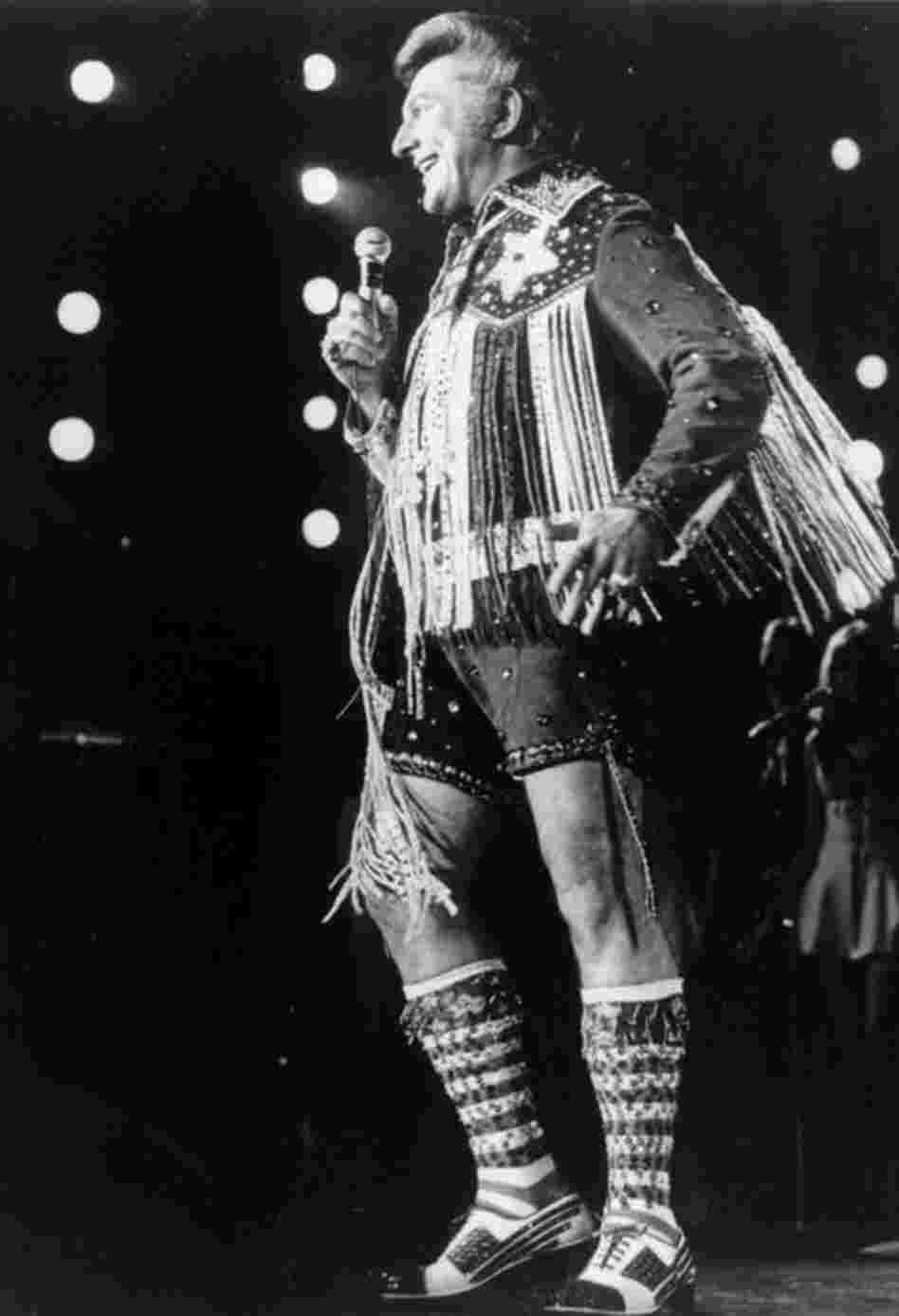 Liberace performs at Caesars Palace in Las Vegas in May 1971. 