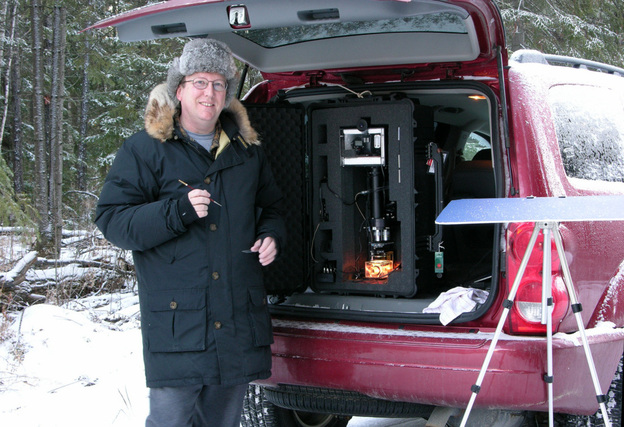 Kenneth Libbrecht photographing snowflakes.