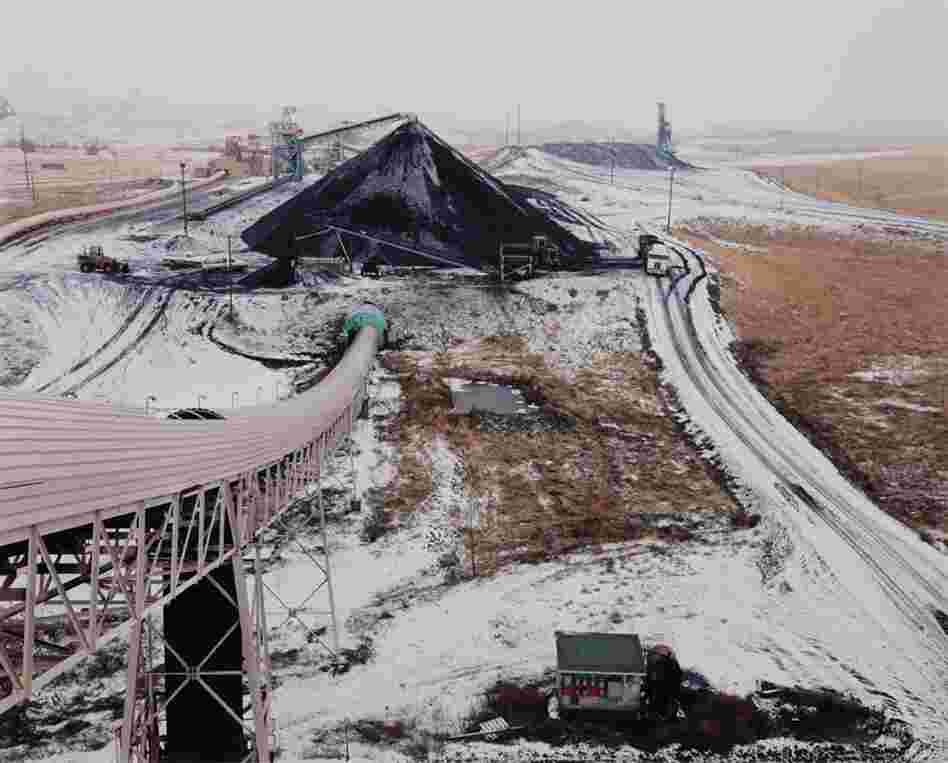 Coal storage area and railroad tipple, 1984