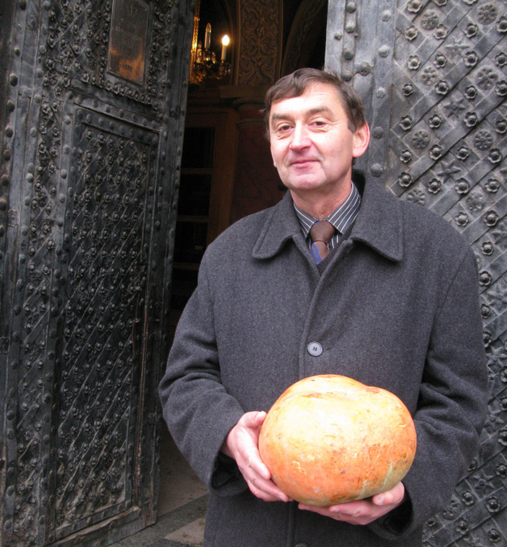 Volodymir Yantsur, a tour guide in Lviv, Ukraine