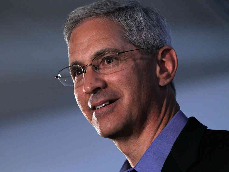 Steve Poizner is California's insurance commissioner. Steve Poizner is California's insurance commissioner.