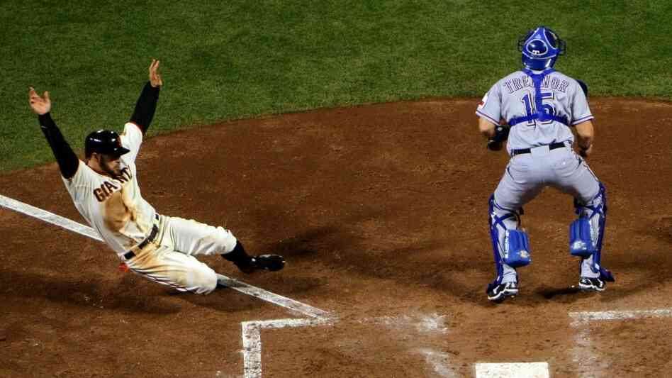 Texas Rangers v San Francisco Giants, Game 2 Texas Rangers v San Francisco Giants, Game 2