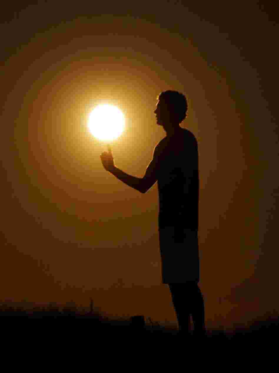 Lunar basketball