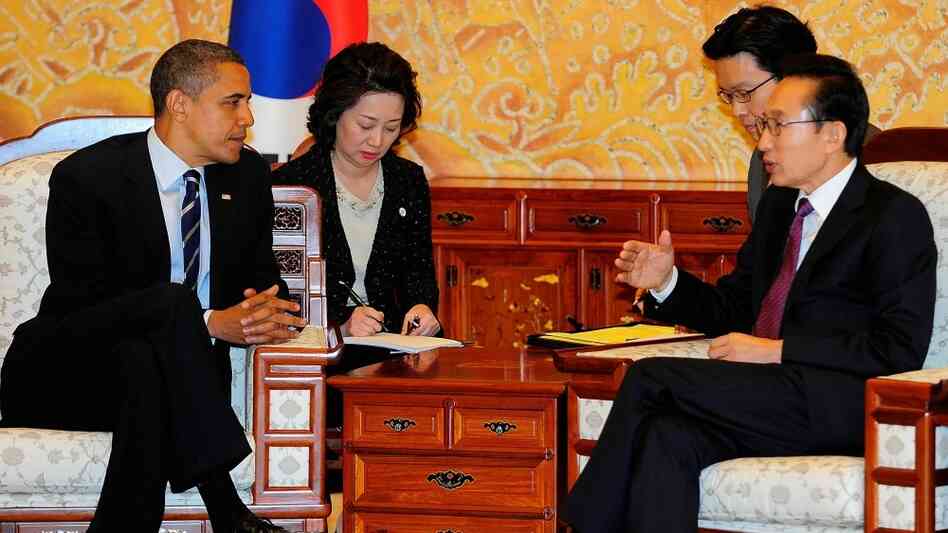 President Barack Obama speaks with South Korean President Lee Myung-bak during their bilateral meeti President Barack Obama speaks with South Korean President Lee Myung-bak during their bilateral meeti