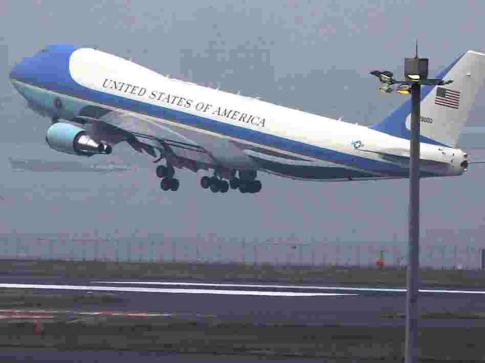 Air Force One Leaves Japan for Washington Air Force One Leaves Japan for Washington