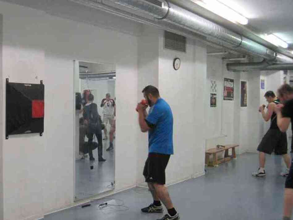 Chess-Boxers train in Berlin Chess-Boxers train in Berlin