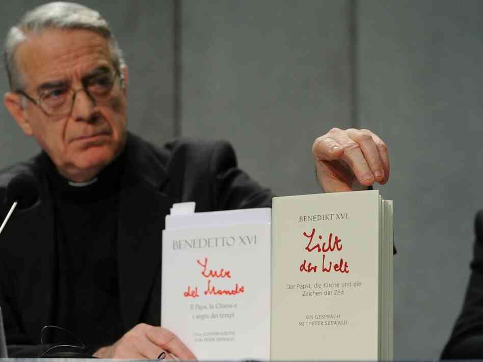 The Vatican Spokesman Mgr Frederico Lomb The Vatican Spokesman Mgr Frederico Lomb