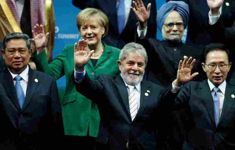 World leaders wave during the G20 Summit in Seoul. World leaders wave during the G20 Summit in Seoul.