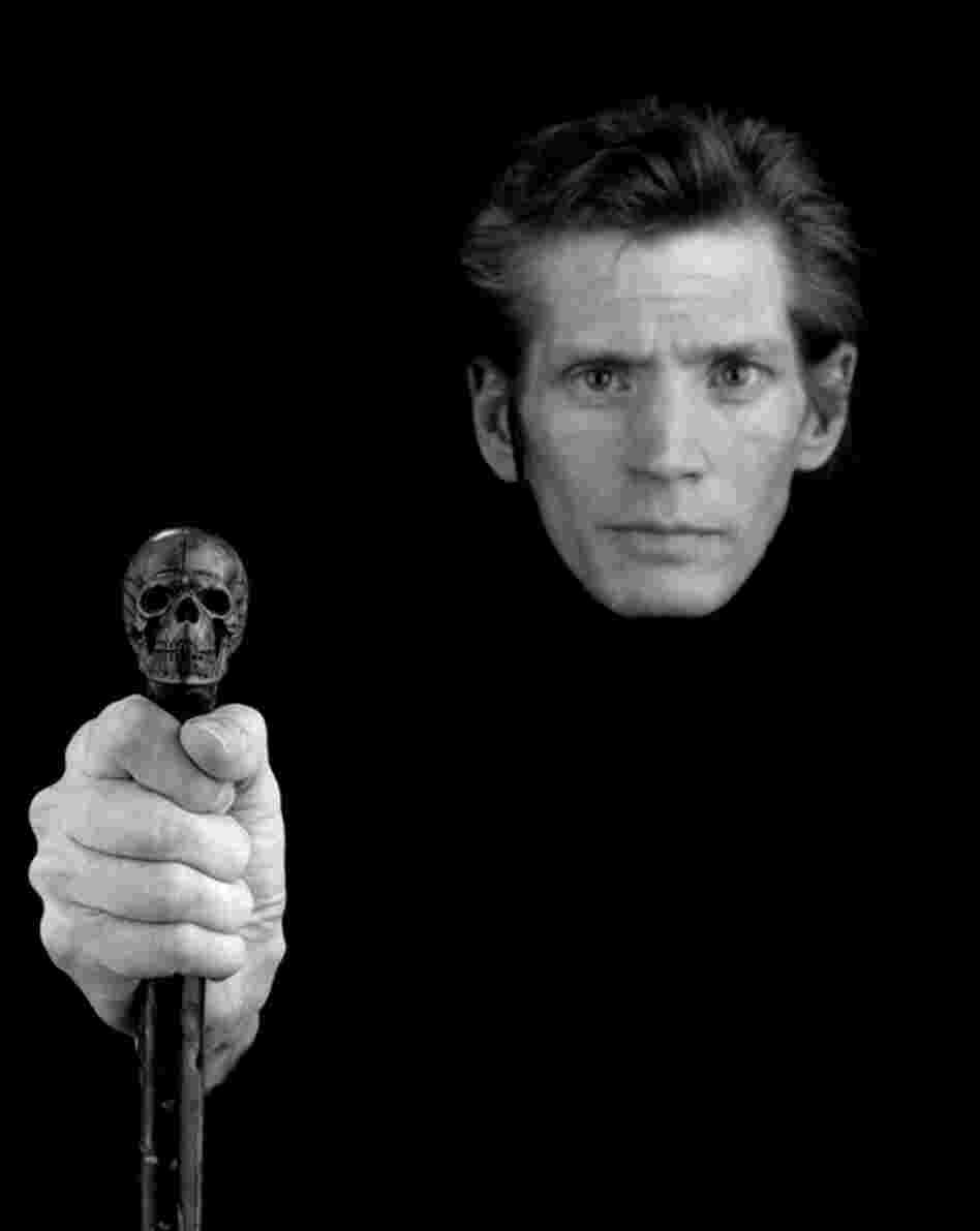 Photographer Robert Mapplethorpe also died of AIDS in 1989 — which explains the stark contrast between this 1988 portrait and his playful 1975 portrait. Robert Mapplethorpe Self-Portrait, 1988 