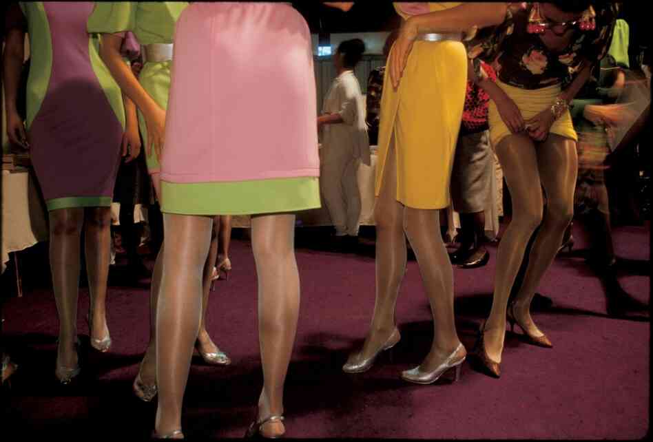 Ungaro models backstage, Paris, 1988