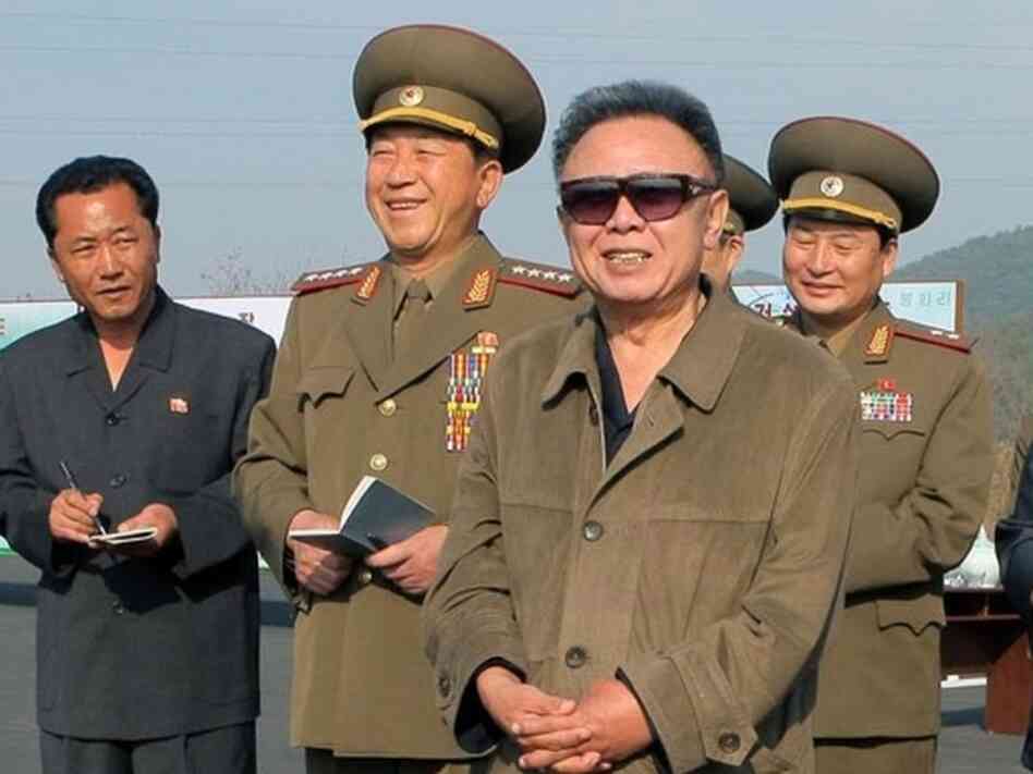 North Korean leader Kim Jong-Il visits the Taedonggang Combined Fruit Farm in Pyongyang North Korean leader Kim Jong-Il visits the Taedonggang Combined Fruit Farm in Pyongyang