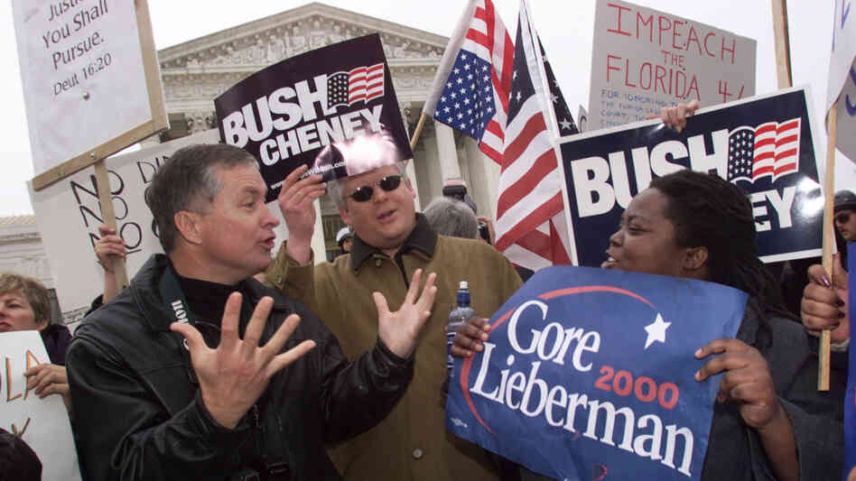 Dec. 11, 2000: The scene outside the Supreme Court. Dec. 11, 2000: The scene outside the Supreme Court.