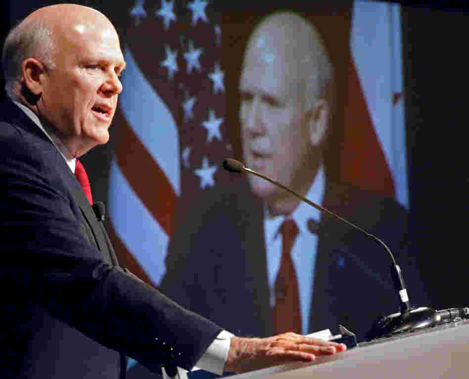 GM CEO Dan Akerson speaks in Washington.