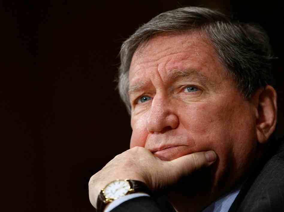 U.S. Envoy Richard Holbrooke Dies U.S. Envoy Richard Holbrooke Dies