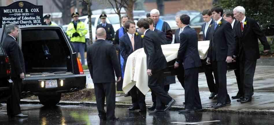 Elizabeth Edwards' funeral was held in Raleigh, North Carolina. Westboro Baptist Church members picketed the service. Elizabeth Edwards' funeral was held in Raleigh, North Carolina. Westboro Baptist Church members picketed the service.