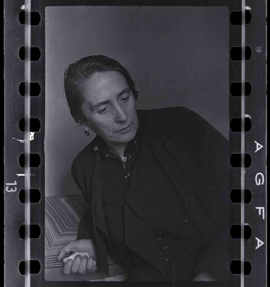 Dolores Ibarruri (La Pasionaria), Madrid, late April-early July 1936 )