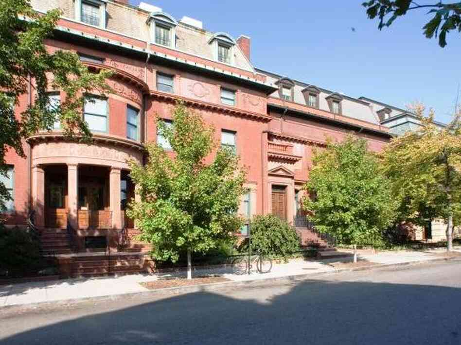 The Phillips Collection exterior.