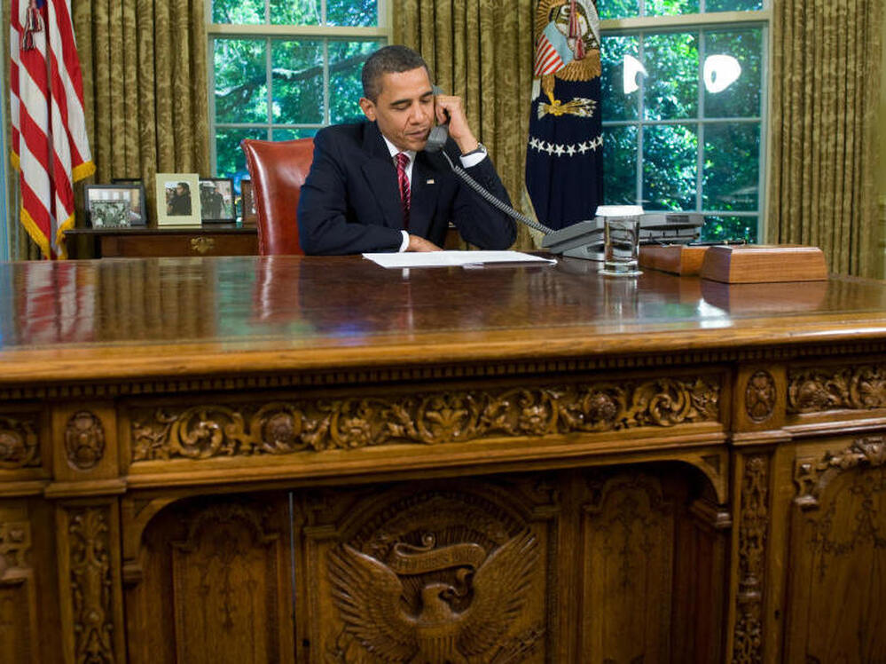President Obama at Oval Office desk, May 20, 2009.