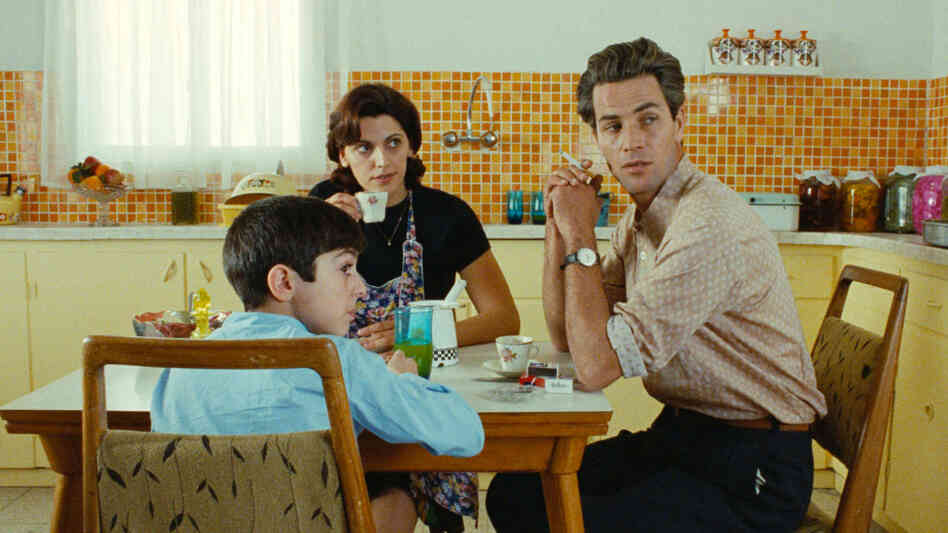 Suhair Abu Hanna, Samar Qudha Tanus as Mother and Saleh Bakri as Fuad in Elia Suleiman's The Time That Remains