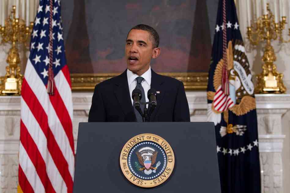 At the White House, President Obama tells Americans to keep "all the victims and their families, including Gabby, in our thoughts and prayers." 