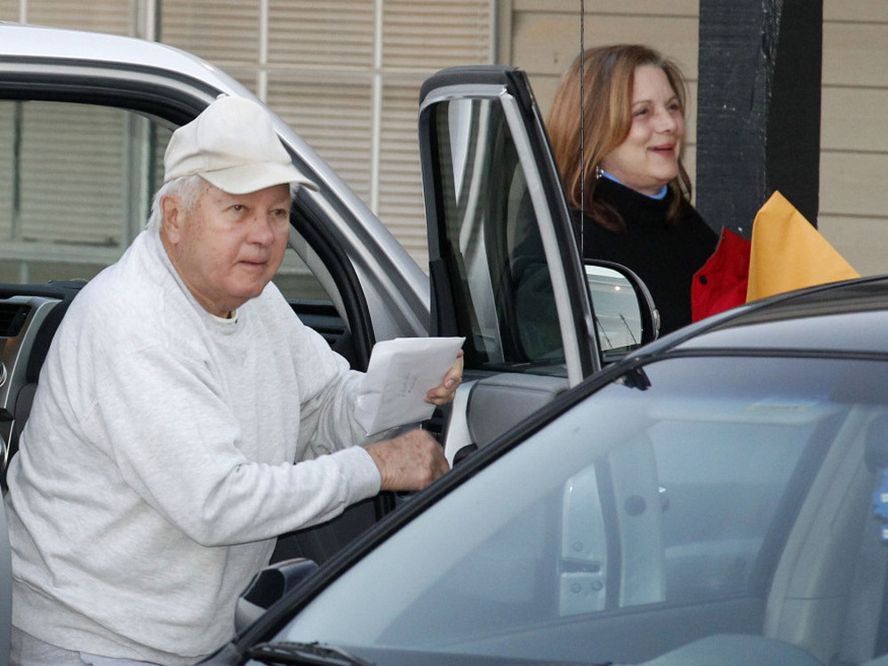 Former Louisiana Gov. Edwin Edwards arrives with daughter Anna Edwards at the halfway house to finish his prison sentence.