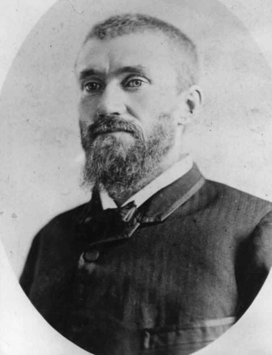 Charles J. Guiteau, a U.S. lawyer, shot and killed President James A. Garfield in Washington, D.C., on July 2, 1881. 