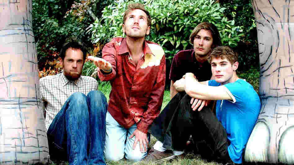The Oxford, England indie-rock quartet played songs from their breakthrough album Beachcomber's Windowsill.