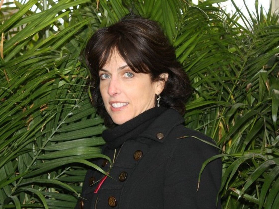 Essayist Pat Dunnigan lives in the Chicago area.