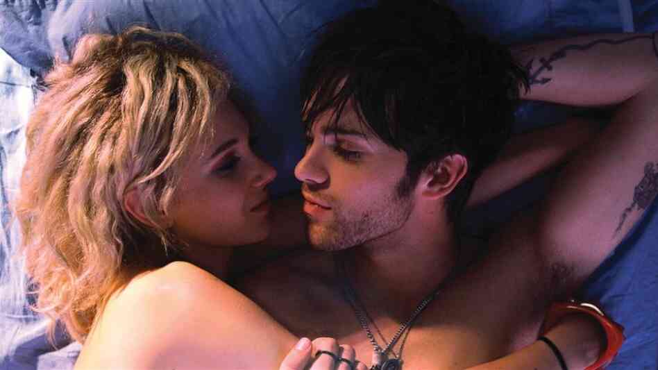 Thomas Dekker, Juno Temple Thomas Dekker, Juno Temple